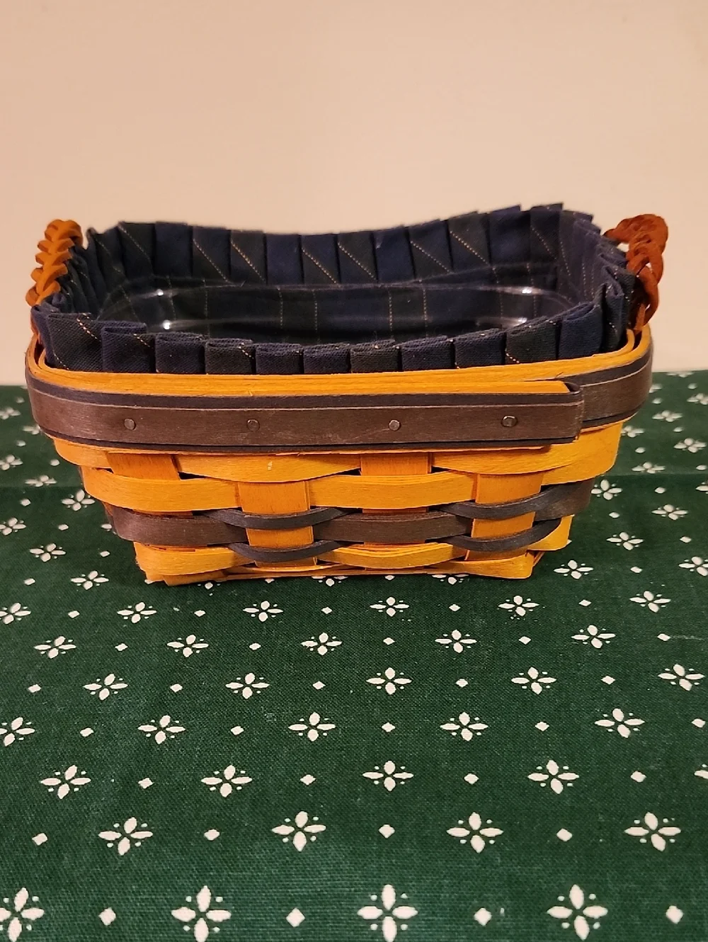 Longaberger Collectors Club 2000 Renewal Basket